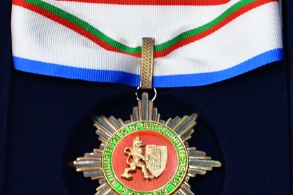 Посланик Алексей Андреев връчи почетния медал на Министерството на вътрешните работи на България на отличили се испански полицейски служители  